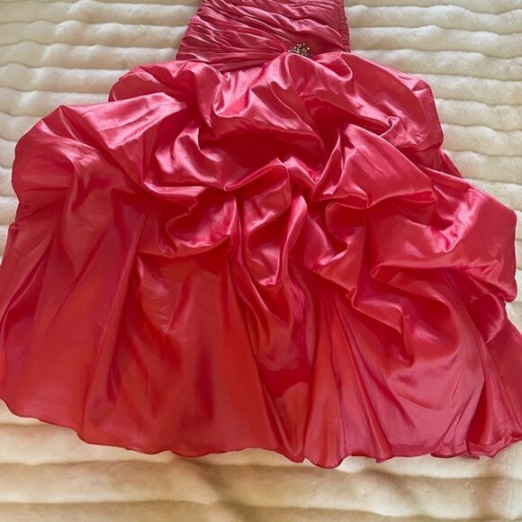 Night Moves strapless Flamingo Corset Ball Gown lace up back ruffle bottom SZ4 - Picture 4 of 11